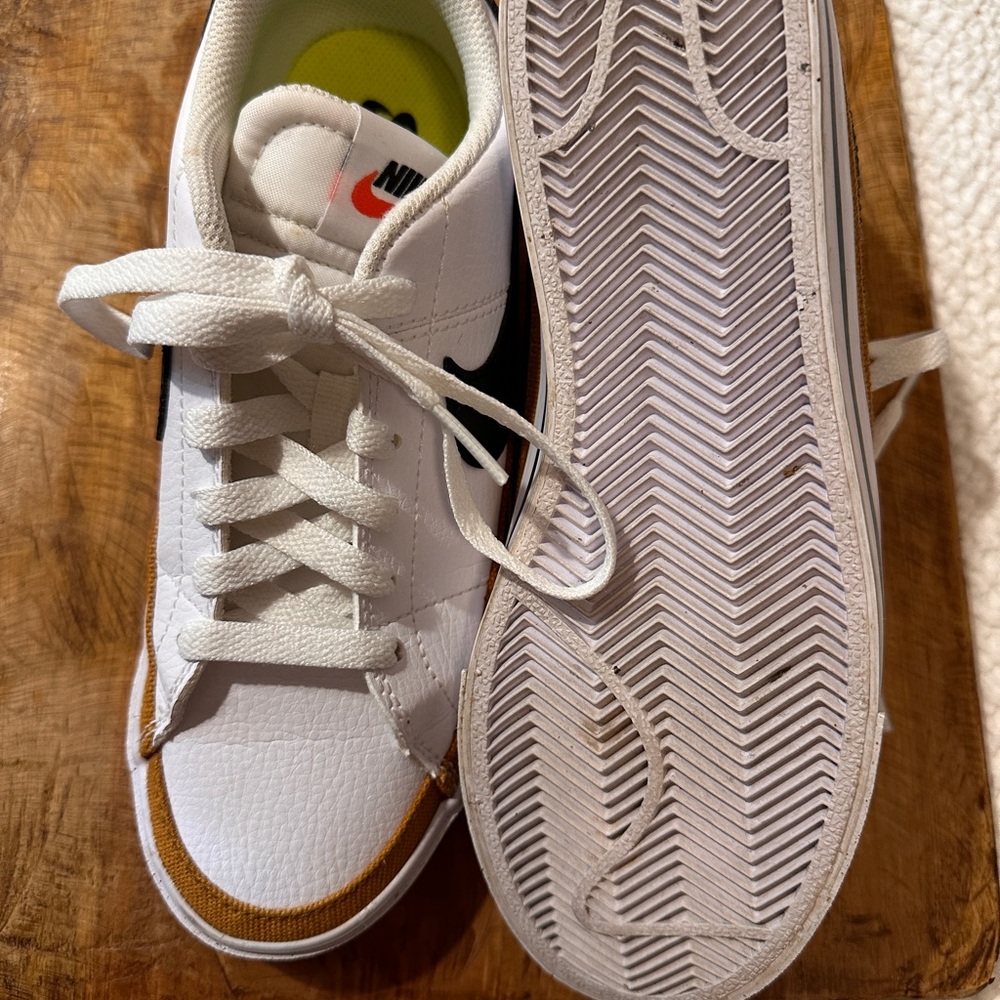 Nike White and Tan Sneakers - Picture 11 of 11